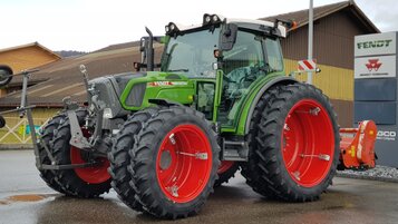 Auslieferung Fendt 211 S3 zum Dritten