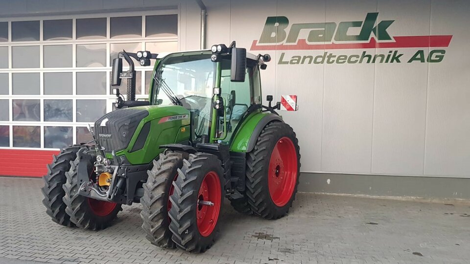 Auslieferung Fendt 311 S4