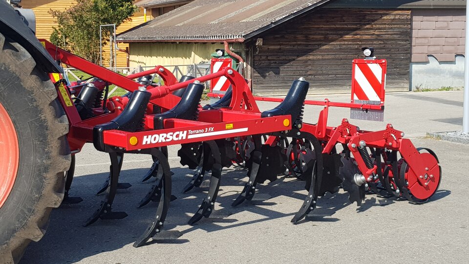 Auslieferung Horsch Grubber Terrano 3FX