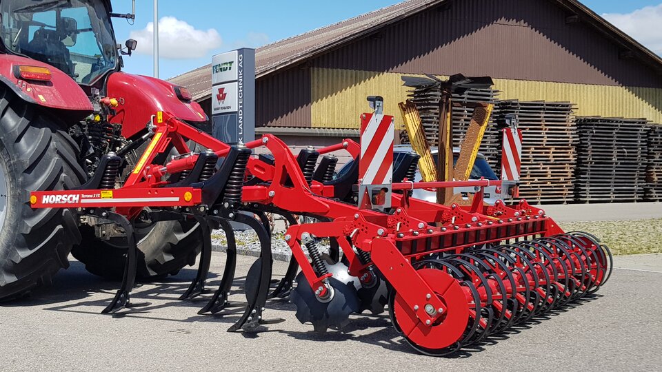 Auslieferung Horsch Terrano 3FX