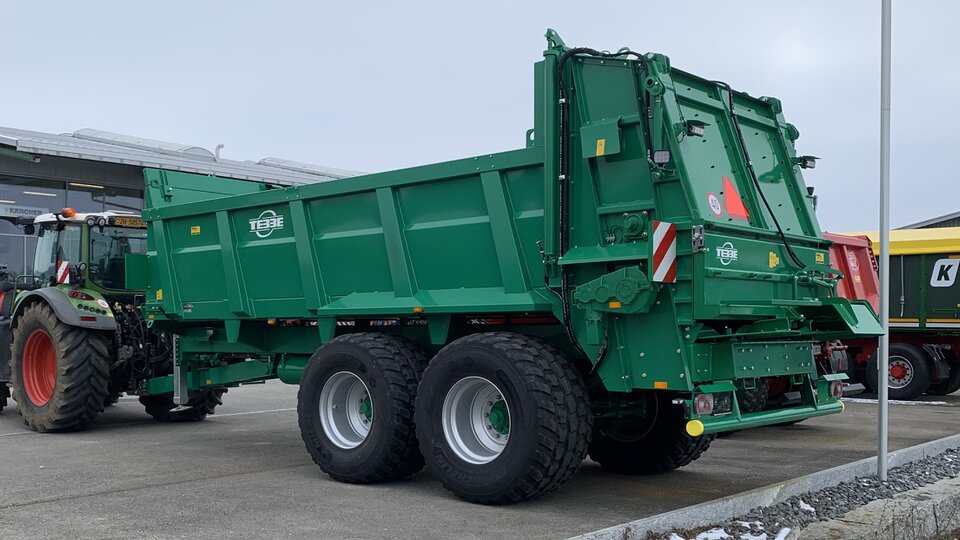 Auslieferung Tebbe Universalstreuer KS 230