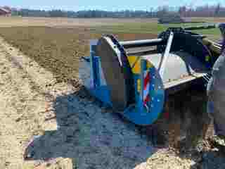 Auslieferung Imants Spatenmaschine 38 SX 300H