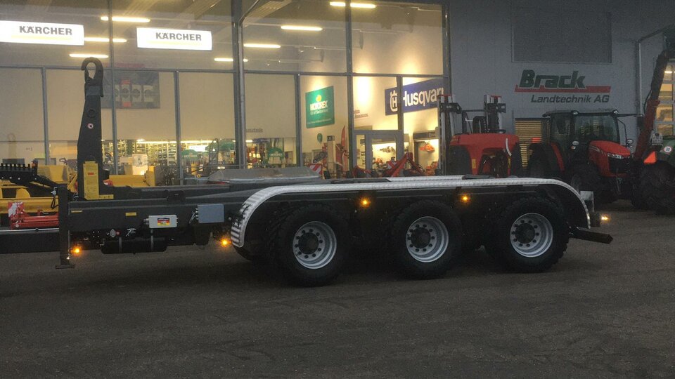 Auslieferung Krampe THL 25 L