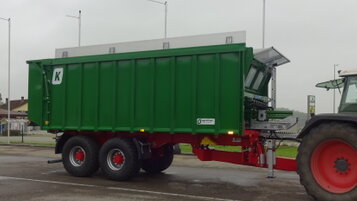 Auslieferung Kr&ouml;ger Abschiebewagen TAW 20