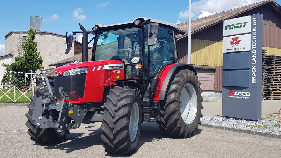 Auslieferung MF 4709 Global