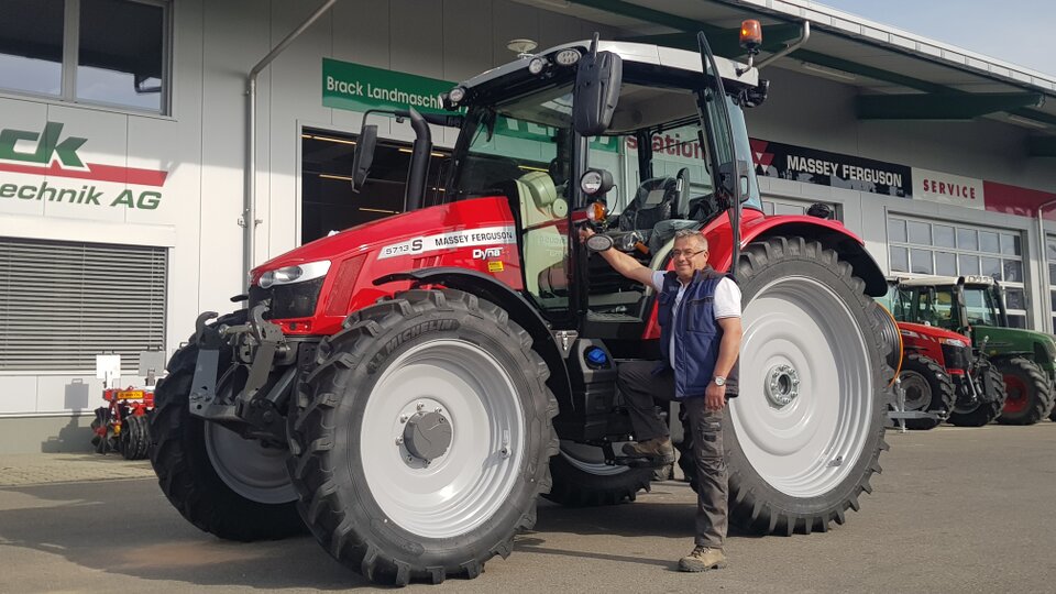 Auslieferung Massey Ferguson 5713 S mit Raven Lenksystem