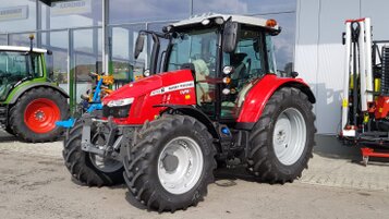 Auslieferung Miettraktor MF 5713 S