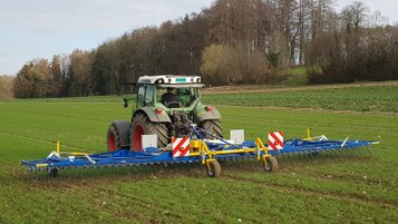 Ersteinsatz Treffler Präzisions-Zinkenstriegel TS 920